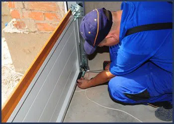 Neighborhood Garage Door Summit, IL 708-329-6151 - cont-door-instiallation-t-22-gr-23m